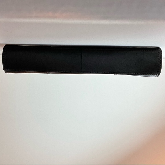 Fossil Vintage Revival Flap Black Leather Crossbody Bag - Picture 11 of 15